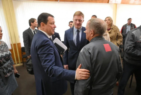 Сергей Абрамов встретился с коллективом Хабаровского судостроительного завода